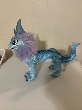 2021 Disney Raya and the Last Dragon Talk & Glow Sisu Just Play 16" works